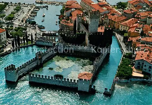 AK / Ansichtskarte Sirmione Panorama dall aereo Sirmione