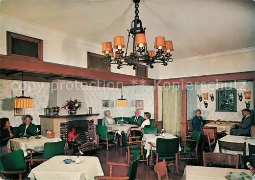 AK / Ansichtskarte Oberkirchen_Sauerland Berghotel Hoher Knochen Gaststube Oberkirchen_Sauerland