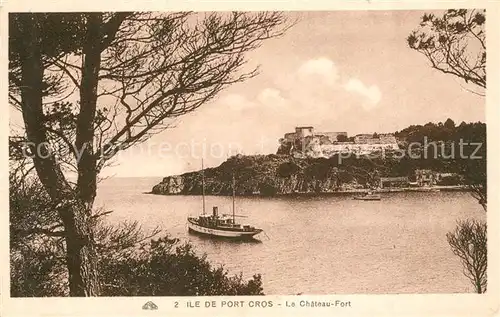 AK / Ansichtskarte Ile_de_Port Cros Chateau Fort Segelboot Ile_de_Port Cros
