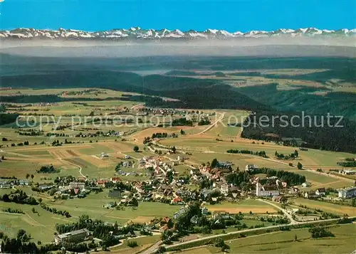 AK / Ansichtskarte Hoechenschwand Fliegeraufnahme Alpenkette Hoechenschwand
