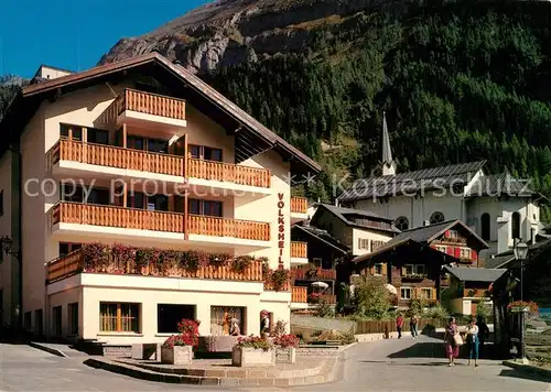 AK / Ansichtskarte Leukerbad Dorfstrasse mit Volksheilbad Leukerbad