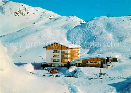 AK / Ansichtskarte St_Christoph_Arlberg Hotel Bellevue mit Hallenbad St_Christoph_Arlberg