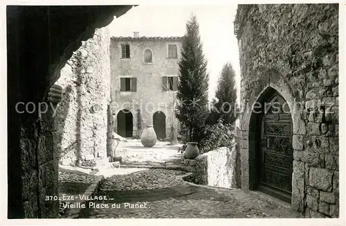 AK / Ansichtskarte Eze_Village Vieille Place du Planet Eze_Village