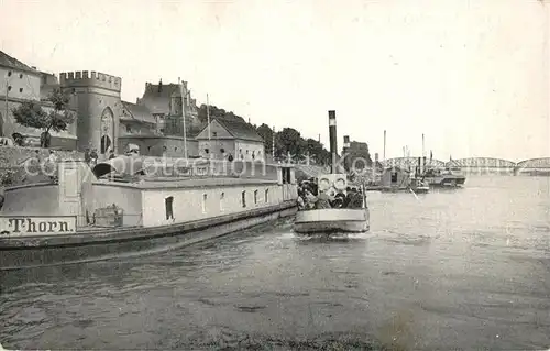 AK / Ansichtskarte Thorn_Westpreussen Weichselufer mit Faehre Thorn_Westpreussen