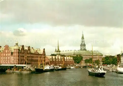 AK / Ansichtskarte Kopenhagen Borsen og Christiansborg Slot Kopenhagen