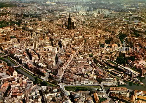 AK / Ansichtskarte Strasbourg_Alsace Centre de la Ville avec Ceinture d eau et ses Ponts vue aerienne Strasbourg Alsace