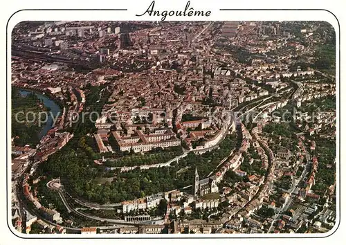 AK / Ansichtskarte Angouleme La ville avec ses remparts vue aerienne Angouleme