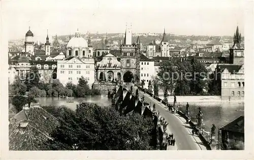 AK / Ansichtskarte Praha_Prahy_Prague Karlsbruecke und Alte Stadt Praha_Prahy_Prague