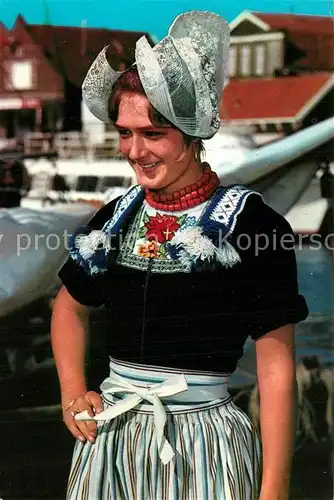 AK / Ansichtskarte Volendam Tracht  Volendam