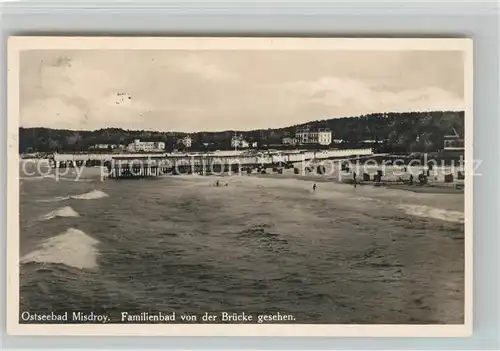 AK / Ansichtskarte Misdroy_Ostseebad_Westpommern Strand und Seebruecke Misdroy_Ostseebad