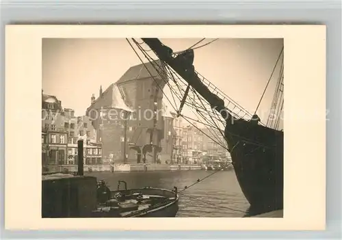 AK / Ansichtskarte Danzig_Westpreussen Krantor Danzig_Westpreussen