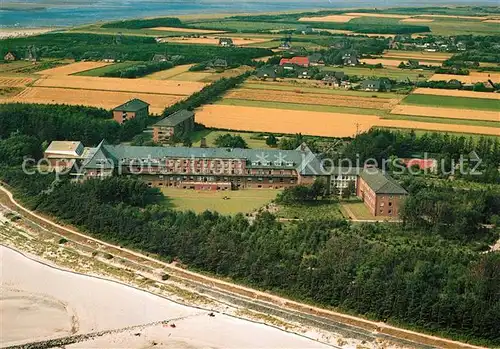 AK / Ansichtskarte Utersum Nordseebad Kurklinik Fliegeraufnahme Utersum