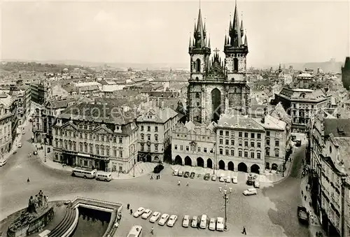 AK / Ansichtskarte Prag_Prahy_Prague Altstaedter Ring und Teynkirche Prag_Prahy_Prague