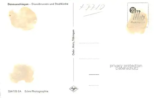 AK / Ansichtskarte Donaueschingen Dianobrunnen und Stadtkirche Donaueschingen