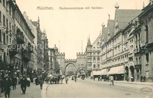 AK / Ansichtskarte Muenchen Neuhauserstrasse mit Karlstor Muenchen