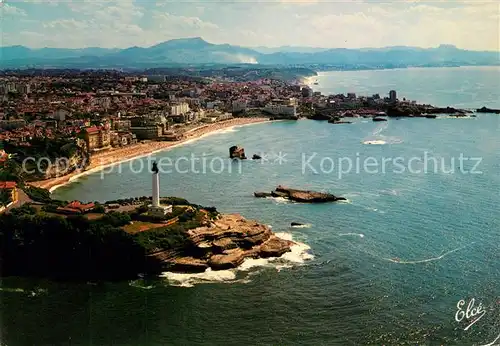 AK / Ansichtskarte Biarritz_Pyrenees_Atlantiques Phare Plage Rocher de la Vierge Monts Espagnols  Biarritz_Pyrenees