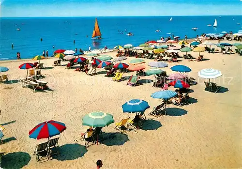 AK / Ansichtskarte Tirrenia Strand Tirrenia