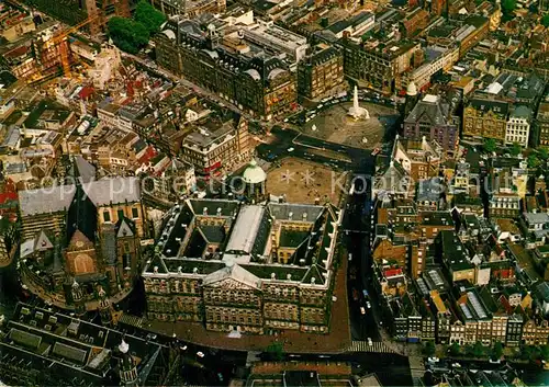 AK / Ansichtskarte Amsterdam_Niederlande Fliegeraufnahme Dom Palais National Monument Amsterdam_Niederlande