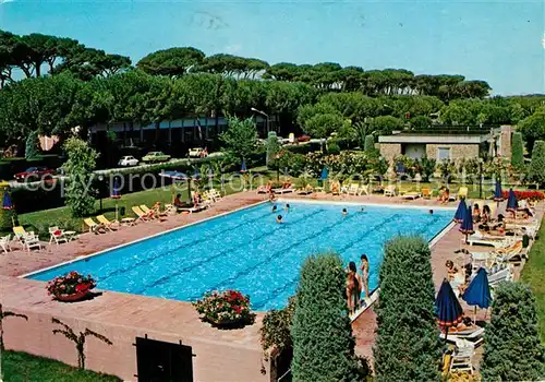 AK / Ansichtskarte Follonica Schwimmbad  Follonica