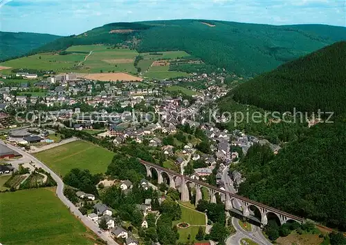 AK / Ansichtskarte Willingen_Sauerland Fliegeraufnahme mit Viadukt Willingen_Sauerland