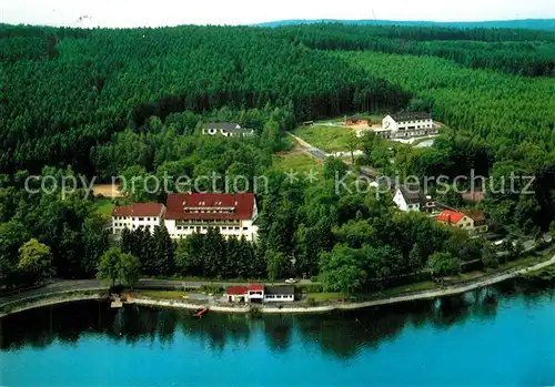 AK / Ansichtskarte Moehnesee Jugendherberge Landschulheim Arnsberg und Joseph Joos Haus Fliegeraufnahme Moehnesee