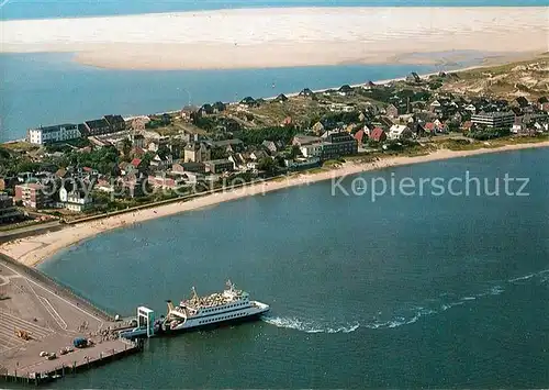AK / Ansichtskarte Wittduen_Amrum Anlegebruecke und Ort Fliegeraufnahme Wittduen Amrum