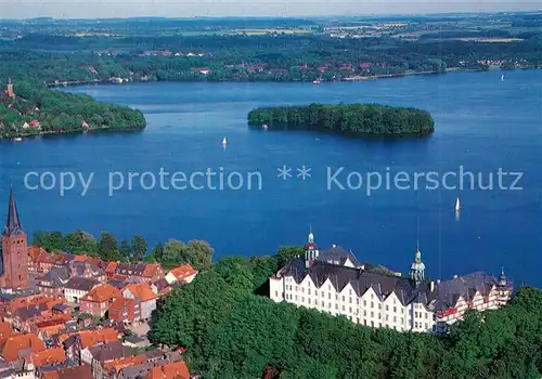 AK / Ansichtskarte Ploen_See Schloss Naturpark Holsteinische Schweiz Fliegeraufnahme Ploen_See