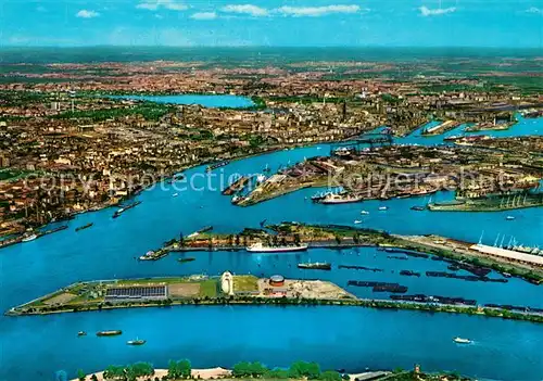 AK / Ansichtskarte Hamburg Hafen und Stadtuebersicht Fliegeraufnahme Hamburg