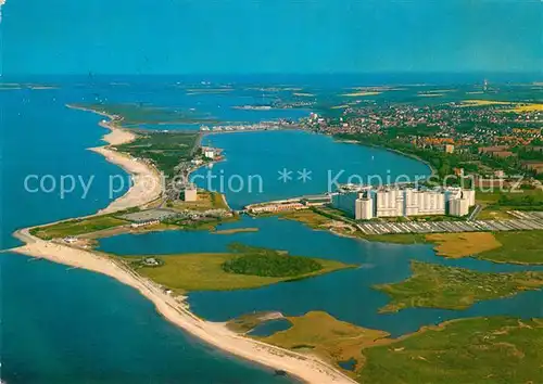 AK / Ansichtskarte Heiligenhafen_Ostseebad Fliegeraufnahme Heiligenhafen_Ostseebad
