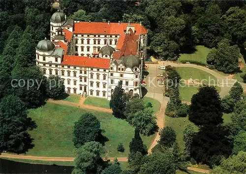 AK / Ansichtskarte Celle_Niedersachsen Schloss Fliegeraufnahme Celle_Niedersachsen