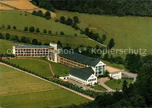 AK / Ansichtskarte Bad_Berleburg Odeborn Klinik Fliegeraufnahme Bad_Berleburg