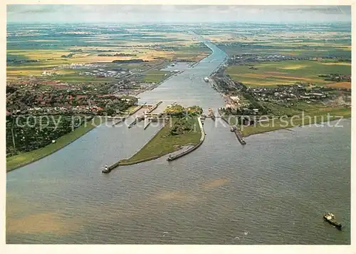 AK / Ansichtskarte Brunsbuettelkoog Fliegeraufnahme Brunsbuettelkoog