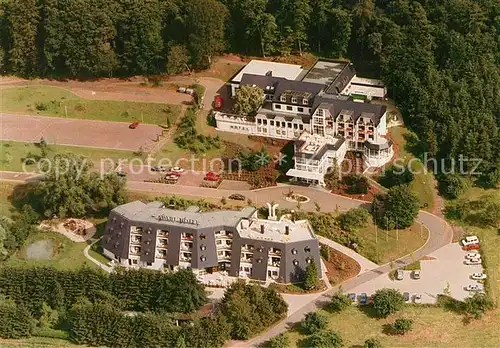 AK / Ansichtskarte Wittlich Fliegeraufnahme Hotel Lindenhof Apart Tannenhof Wittlich