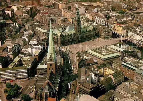 AK / Ansichtskarte Hamburg Fliegeraufnahme Peterskirche Rathaus Rathausmarkt Hamburg