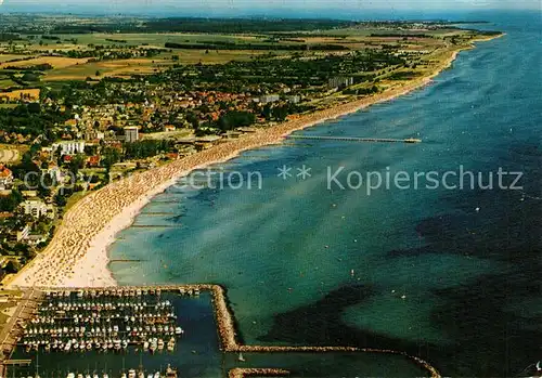 AK / Ansichtskarte Groemitz_Ostseebad Fliegeraufnahme Groemitz_Ostseebad