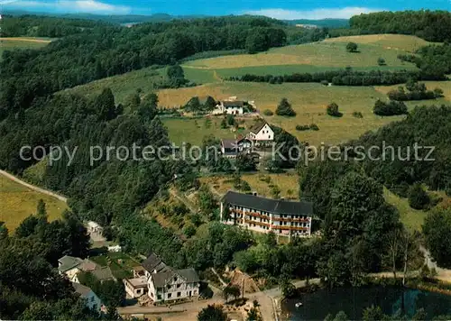 AK / Ansichtskarte Waldbroel Hotel Pension Haus am Muehlenberg Fliegeraufnahme Waldbroel