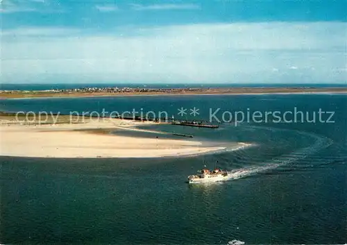 AK / Ansichtskarte Wangerooge_Nordseebad Hafen mit Anleger Fliegeraufnahme Wangerooge_Nordseebad