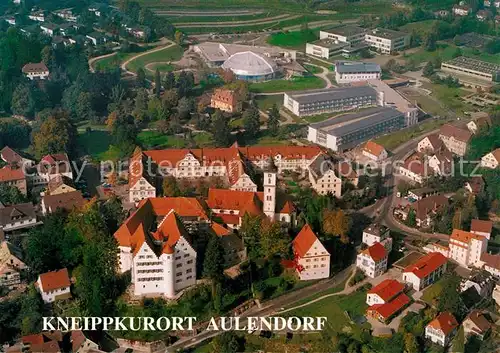 AK / Ansichtskarte Aulendorf Fliegeraufnahme mit Schloss Klinik und Schwaben Therme Aulendorf