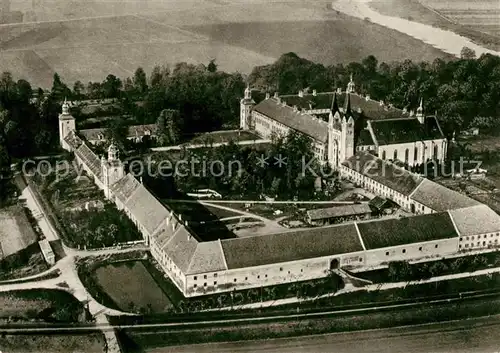 AK / Ansichtskarte Corvey Schloss ehemalige Reichsabtei Fliegeraufnahme Corvey