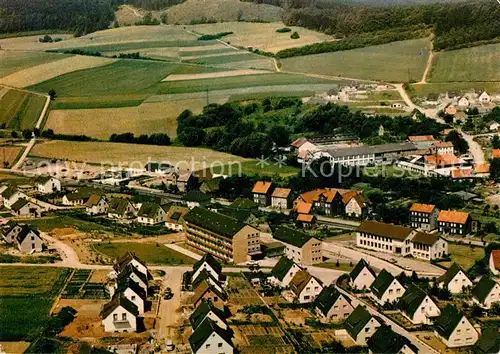 AK / Ansichtskarte Eschershausen_Holzminden Fliegeraufnahme Heimat Wilhelm Raabe Eschershausen Holzminden