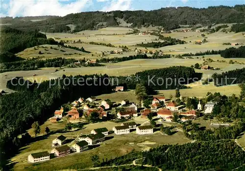 AK / Ansichtskarte Neutrauchburg Fliegeraufnahme Neutrauchburg
