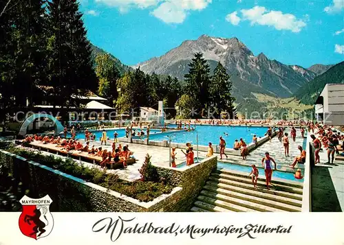 AK / Ansichtskarte Mayrhofen_Zillertal Frei und Hallenbad mit Gruenberg Mayrhofen_Zillertal
