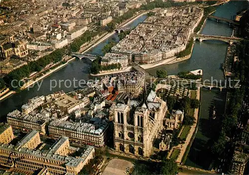 AK / Ansichtskarte Paris Ile de la Cite Notre Dame et lIle Saint Louis Vue aerienne Paris