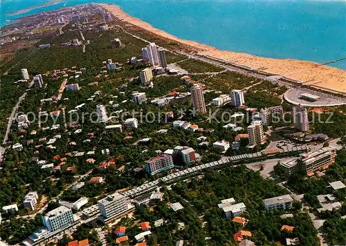 AK / Ansichtskarte Lignano_Pineta Fliegeraufnahme Lignano Pineta