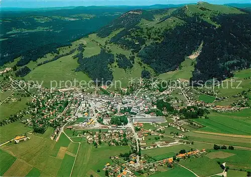 AK / Ansichtskarte Sainte_Croix_VD et le Massif du Chasseron vue aerienne Sainte_Croix_VD