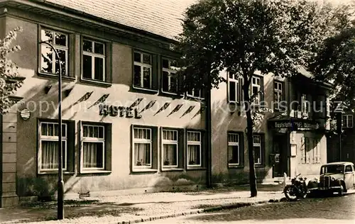 AK / Ansichtskarte Ludwigslust HO Gaststaette Mecklenburger Hof Ludwigslust