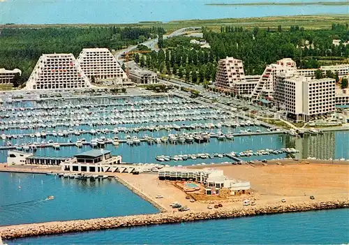 AK / Ansichtskarte La_Grande Motte La Ville de l an 2000 vue aerienne La_Grande Motte