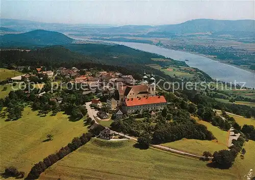 AK / Ansichtskarte Maria_Taferl Basilika zur Schmerzhaften Muttergottes und Markt Fliegeraufnahme Maria Taferl