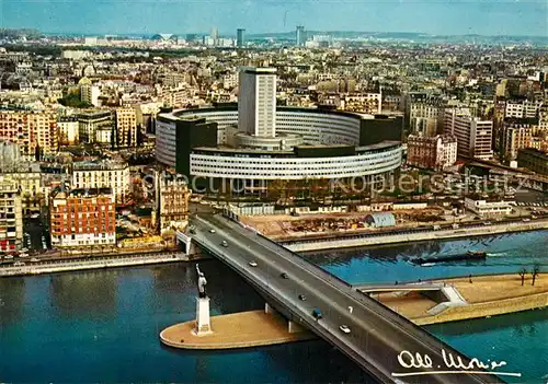 AK / Ansichtskarte Paris Maison de la Radio et de la Television Architecte Henri Bernard vue aerienne Paris