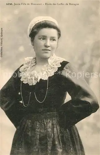 AK / Ansichtskarte Huelgoat Jeune fille Etude des Coiffes de Bretagne Costumes Trachten Huelgoat